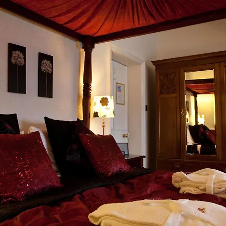 Sawrey House Country 3*